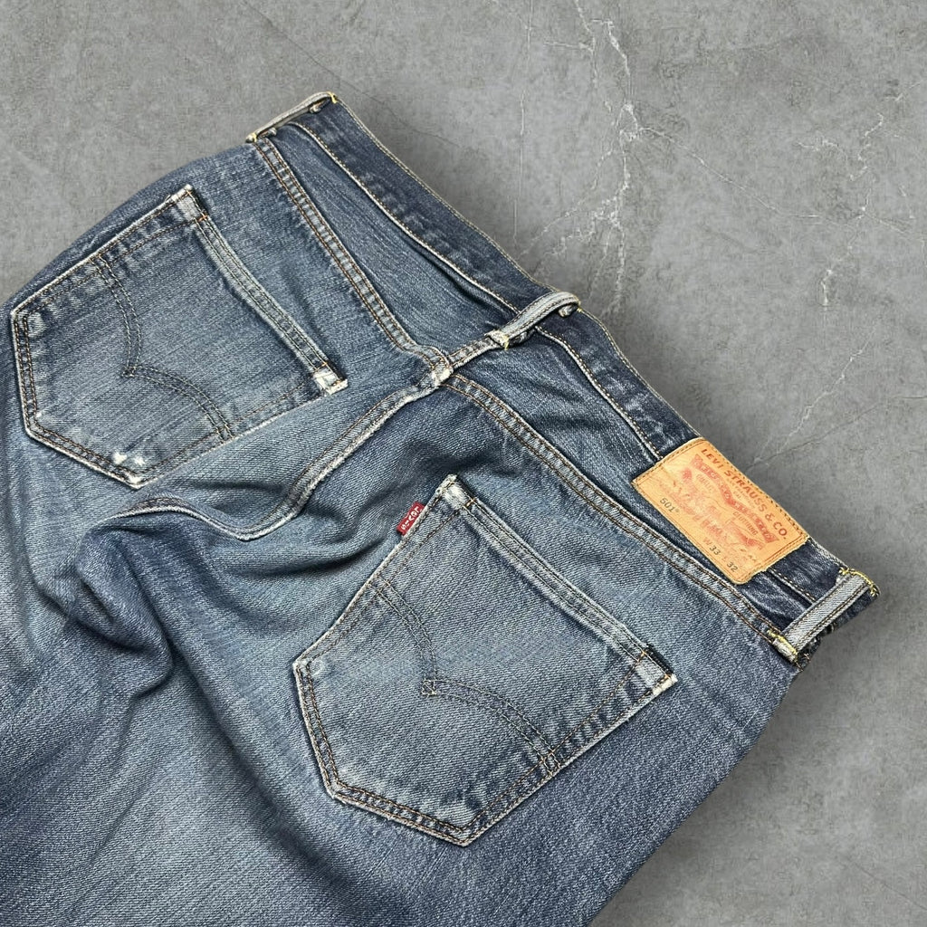 Vintage Levi’s 501 Jeans (M)