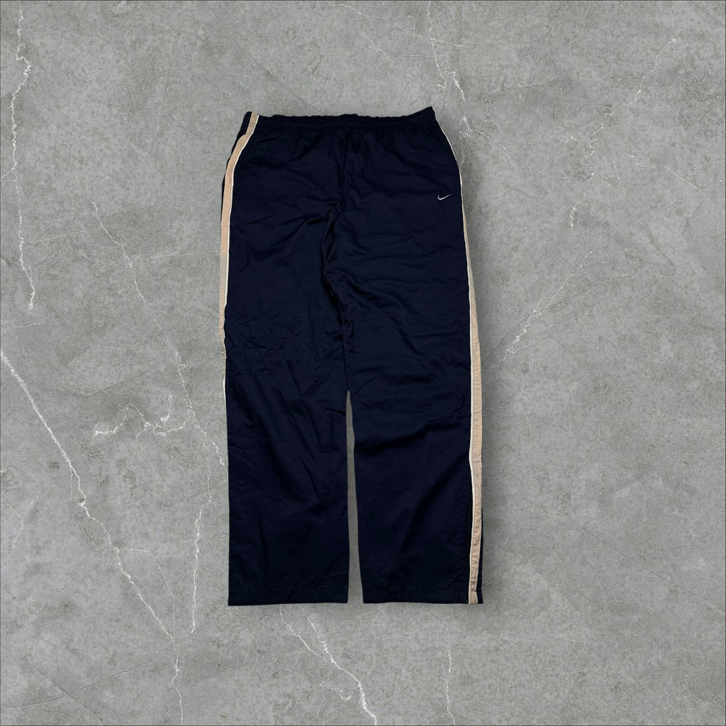 Vintage Nike Trackpants (L-XL)