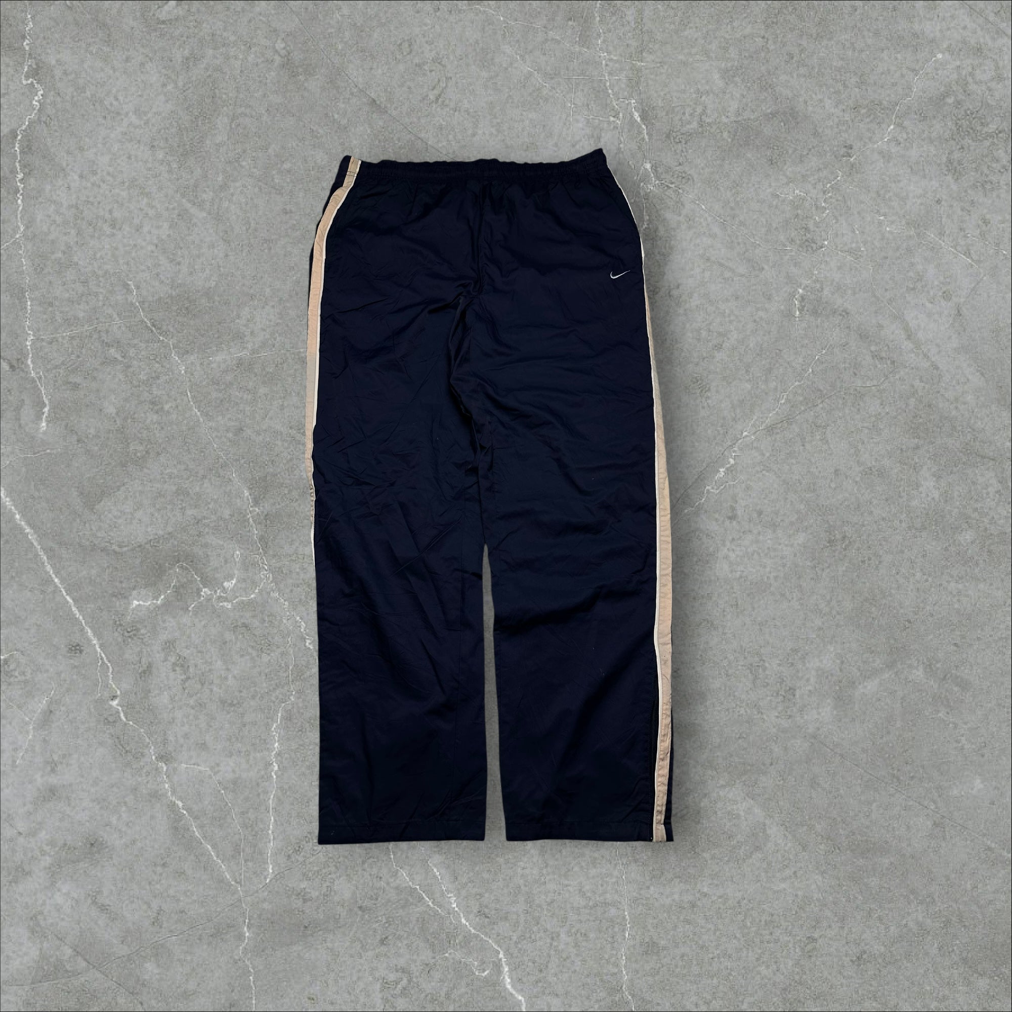 Vintage Nike Trackpants (L-XL)