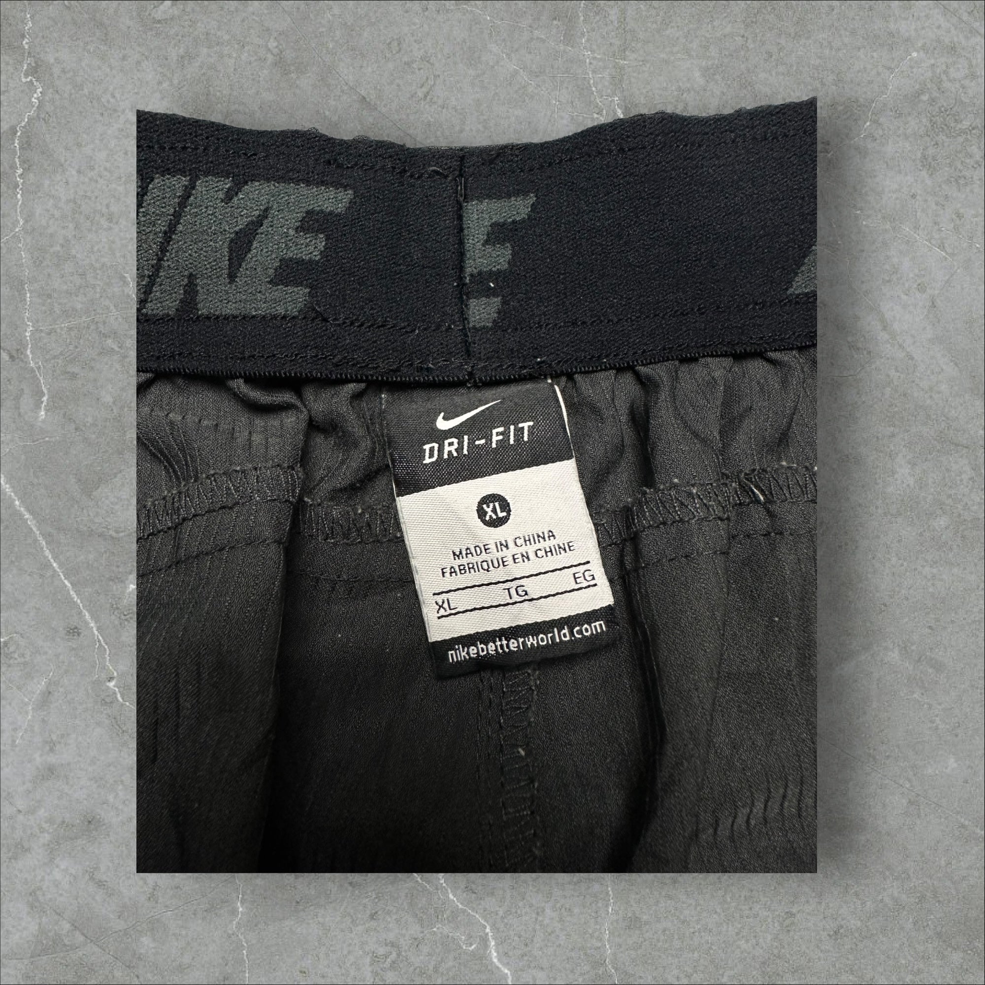 Vintage Nike Trackpants (XL)