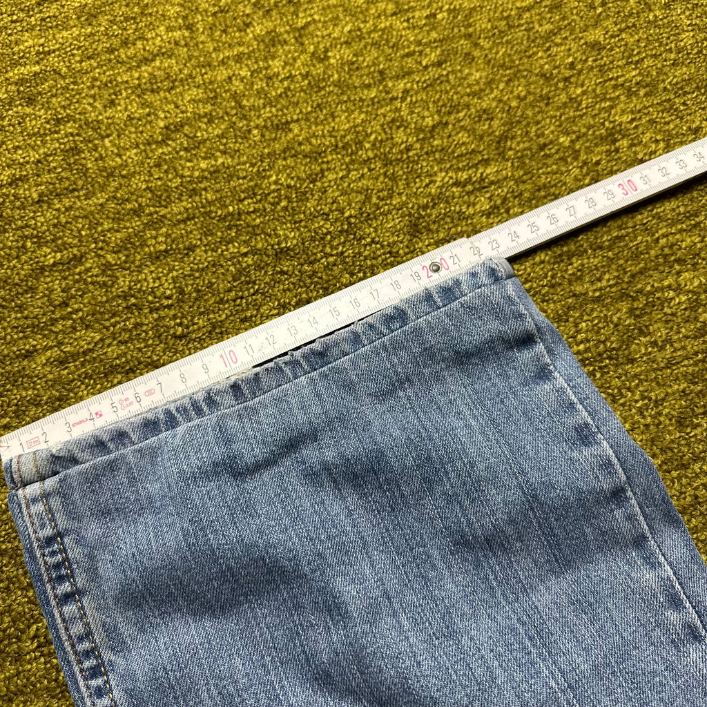 Vintage Levi’s 501 Jeans (L)