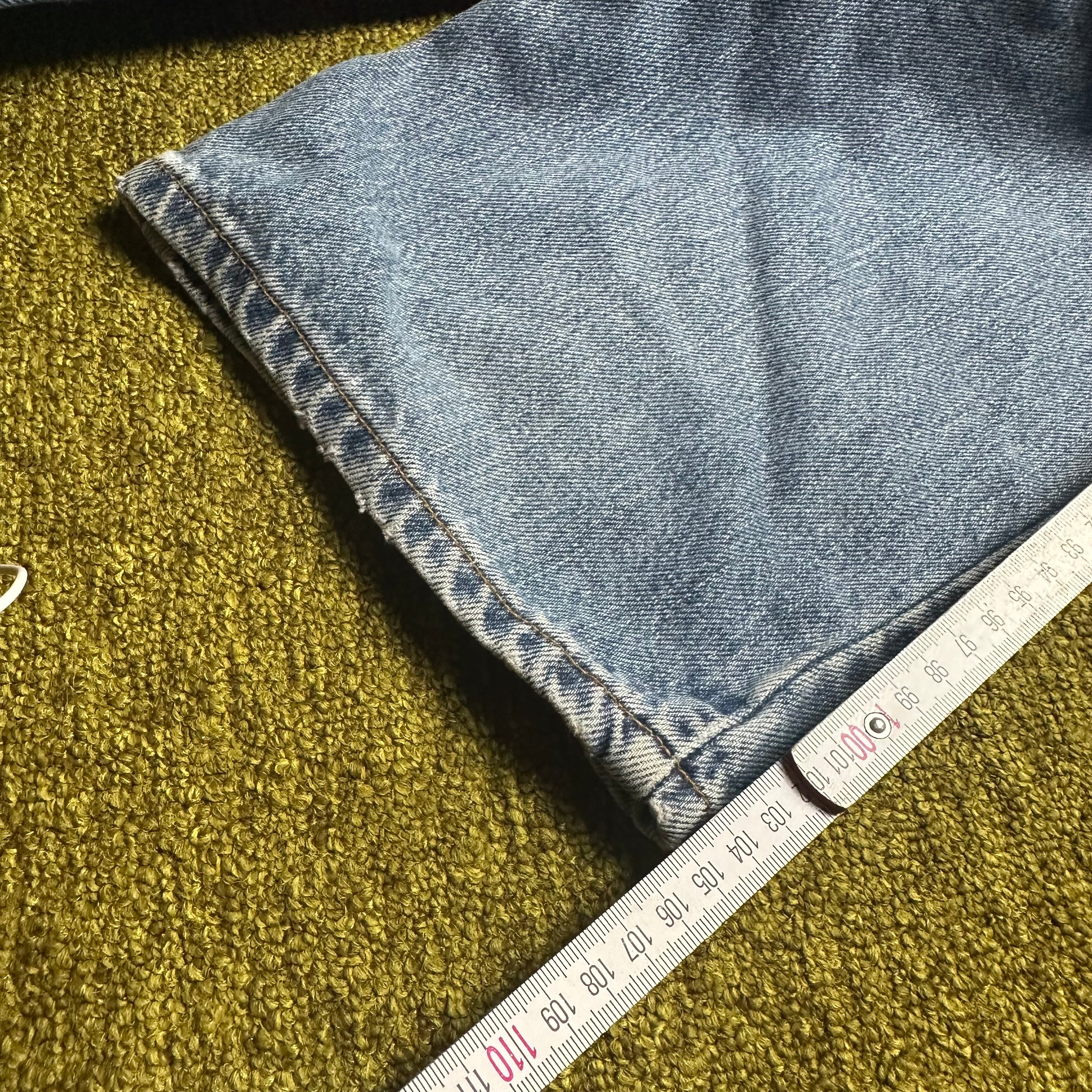Vintage Levi’s 550 Jeans (XXL)
