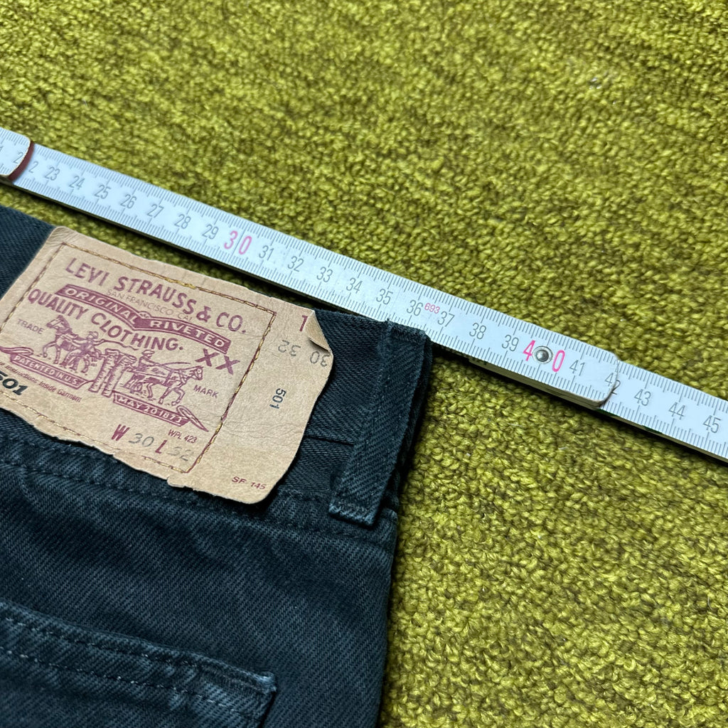 Vintage Levi’s 501 Jeans (XS)