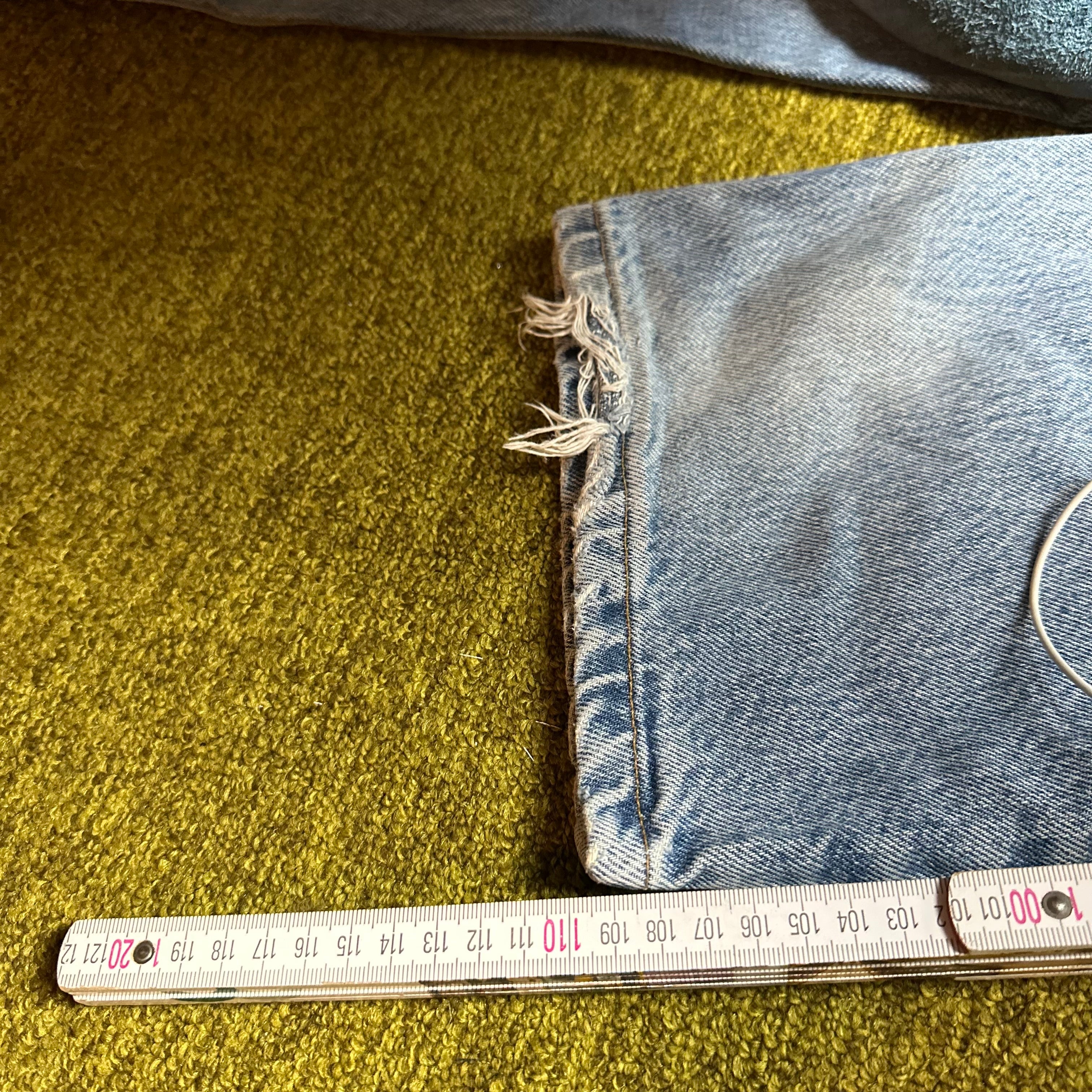 Vintage Levi’s 501 Jeans (L)