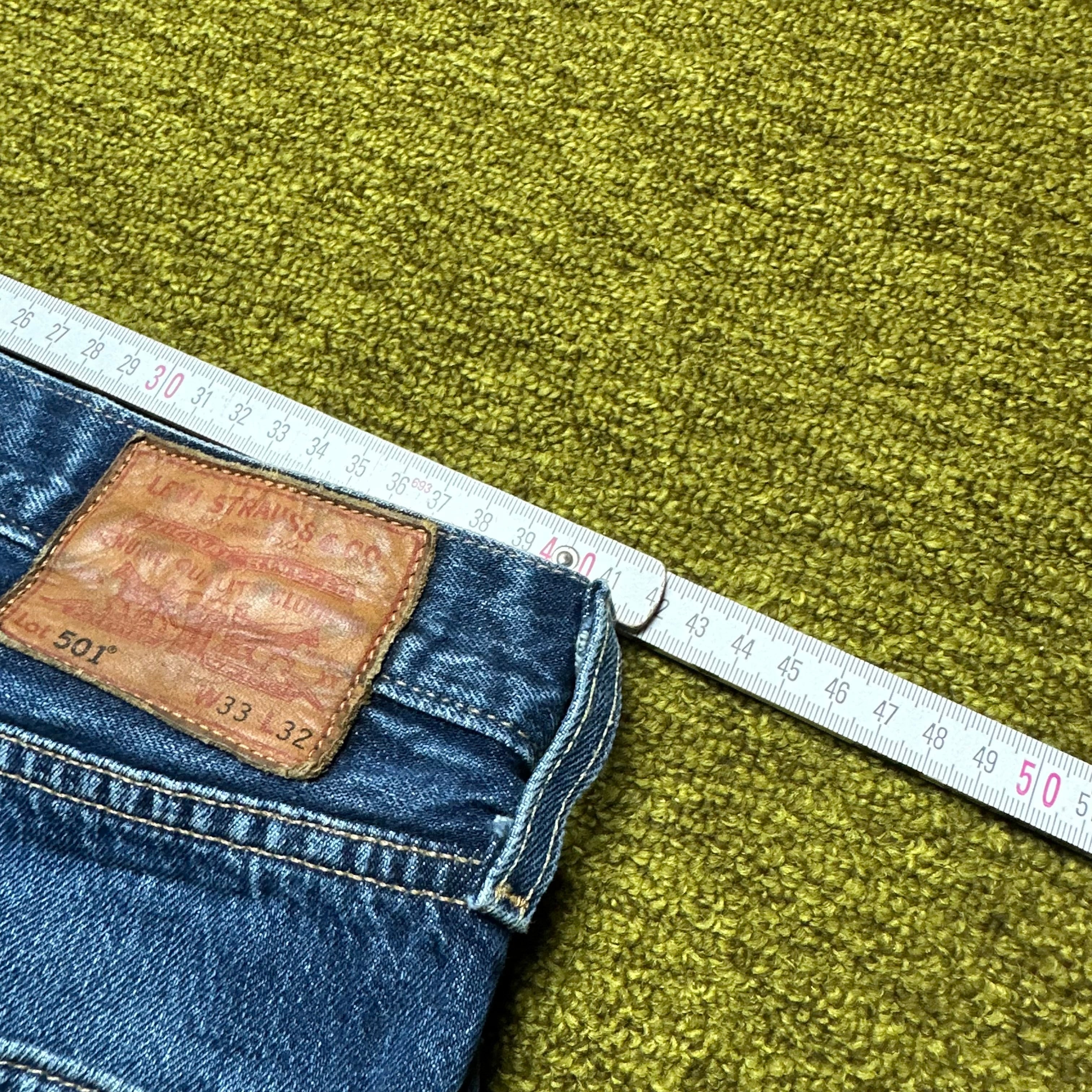 Vintage Levi’s 501 Jeans (M)