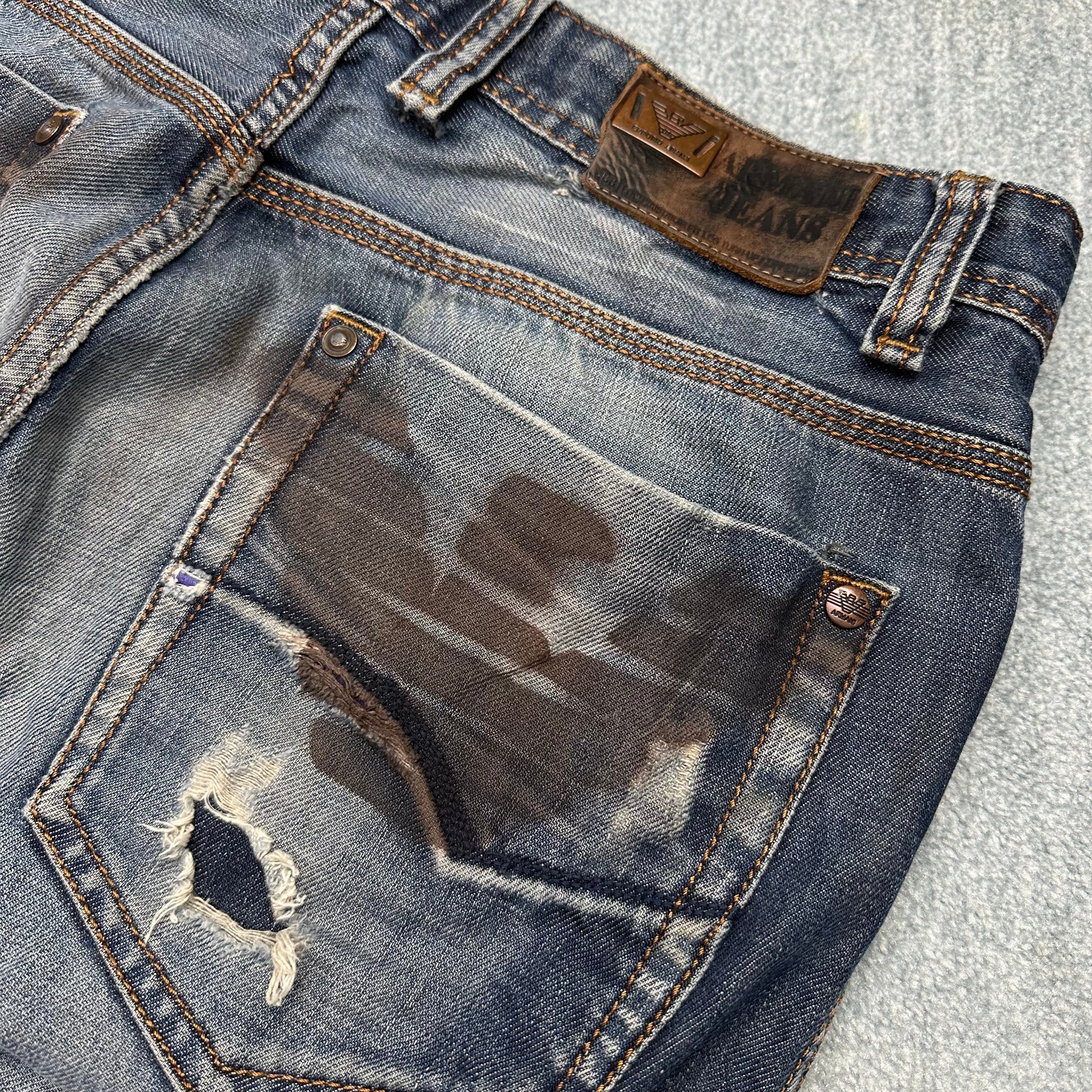 Vintage Armani Jeans W32/L32 (M)