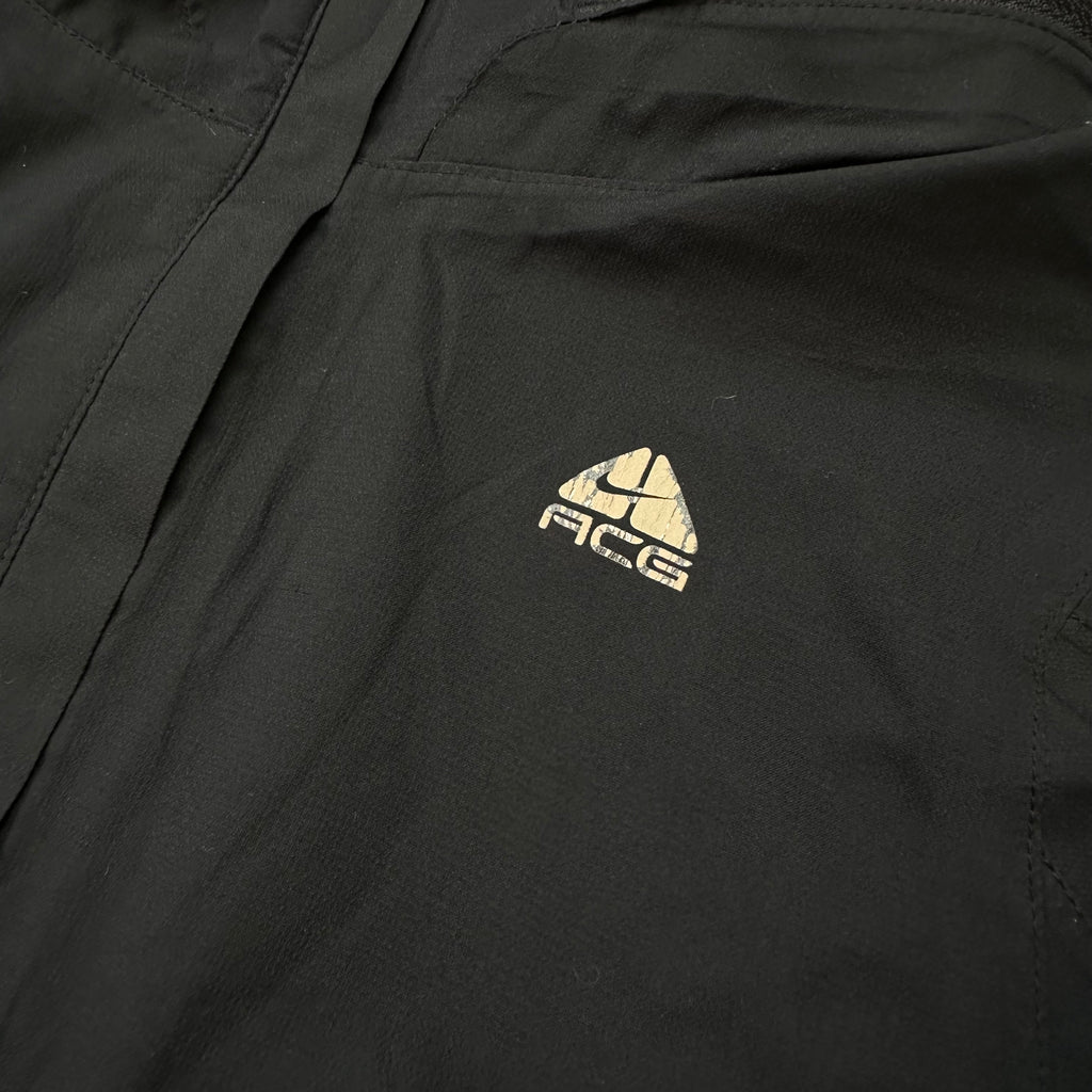 Vintage Nike ACG Windbreaker (S)