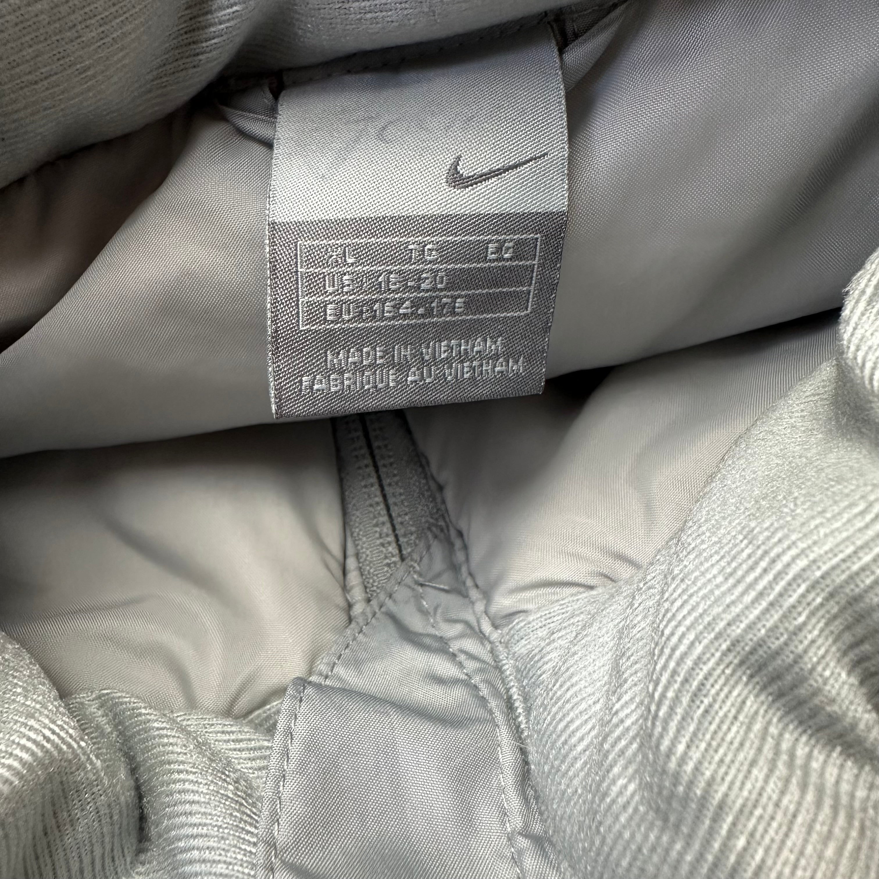 Vintage Nike Puffer Weste mit Backstitch (L-XL)