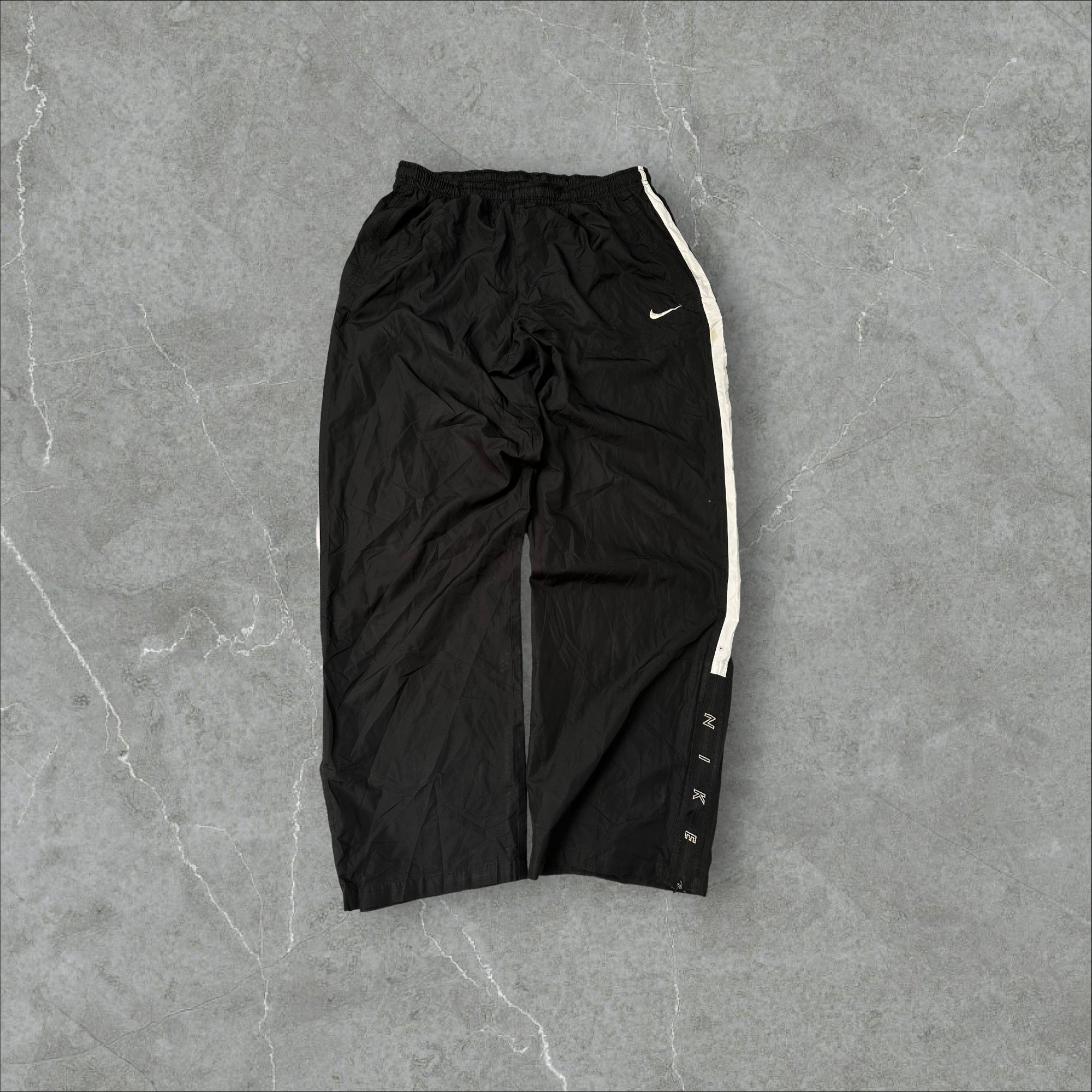 Vintage Nike Trackpants (M-L)