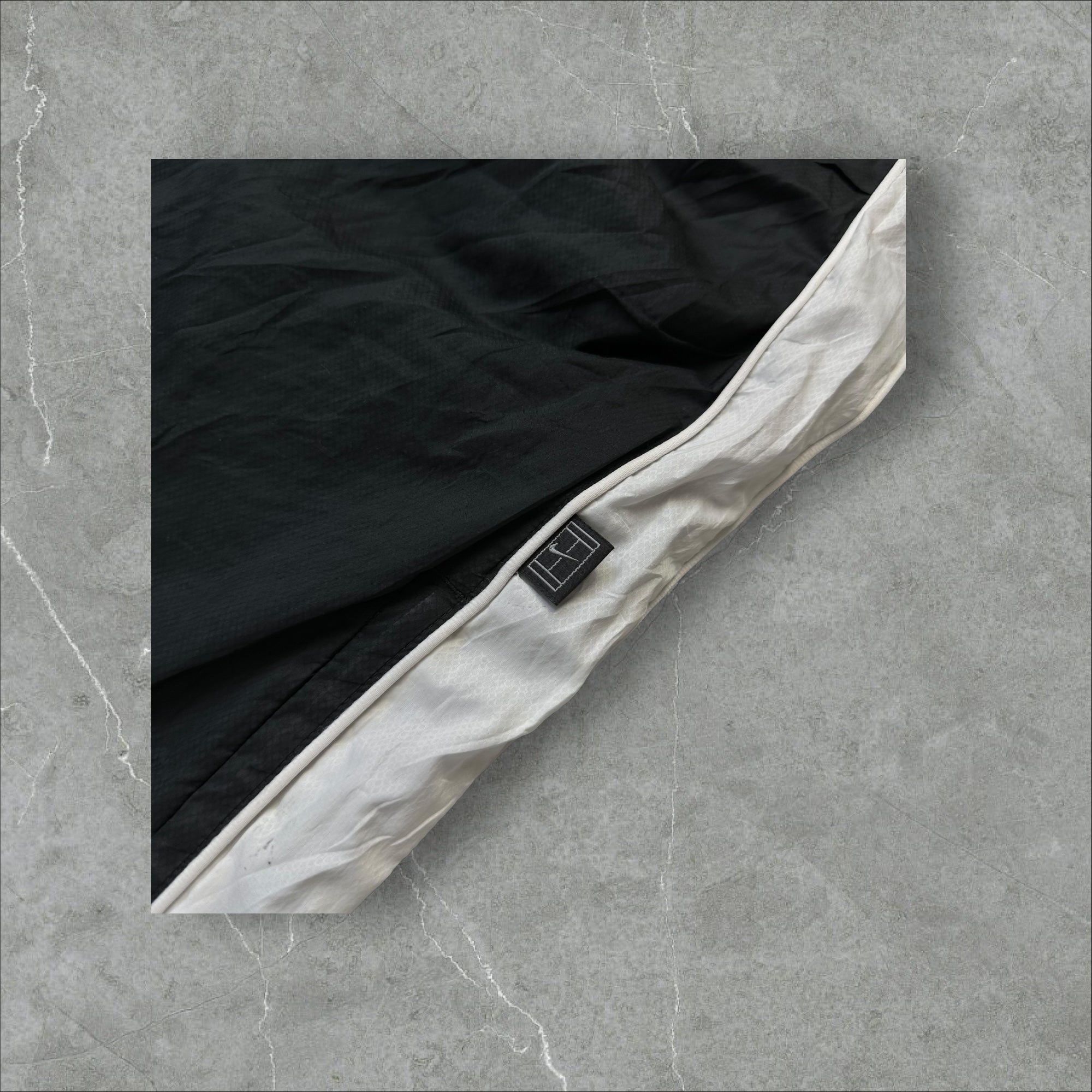 Vintage Nike Court Trackpants (M)