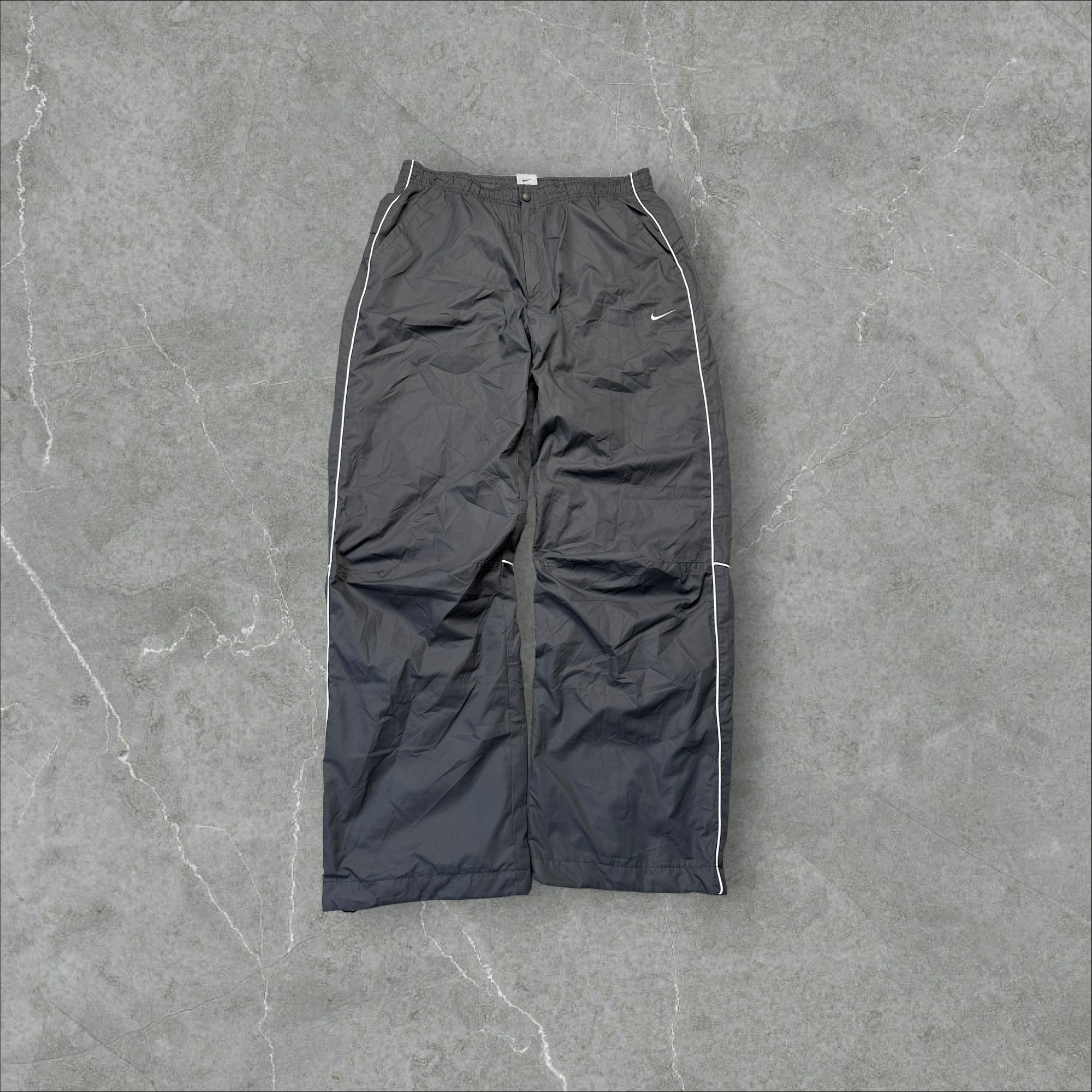 Vintage Nike Trackpants (M-L)