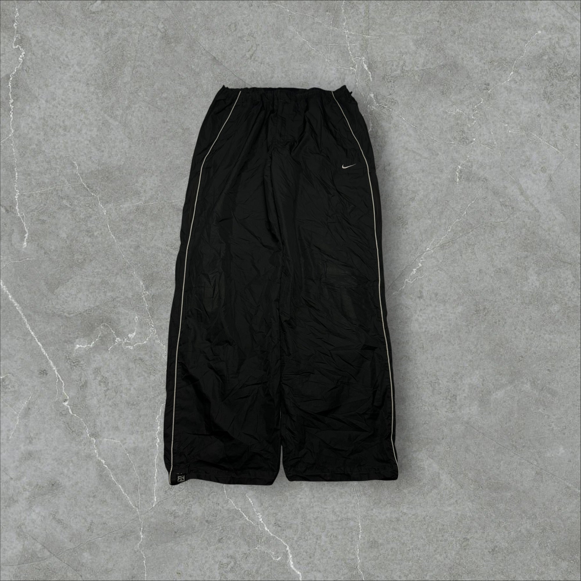 Vintage Nike Trackpants (M-L)