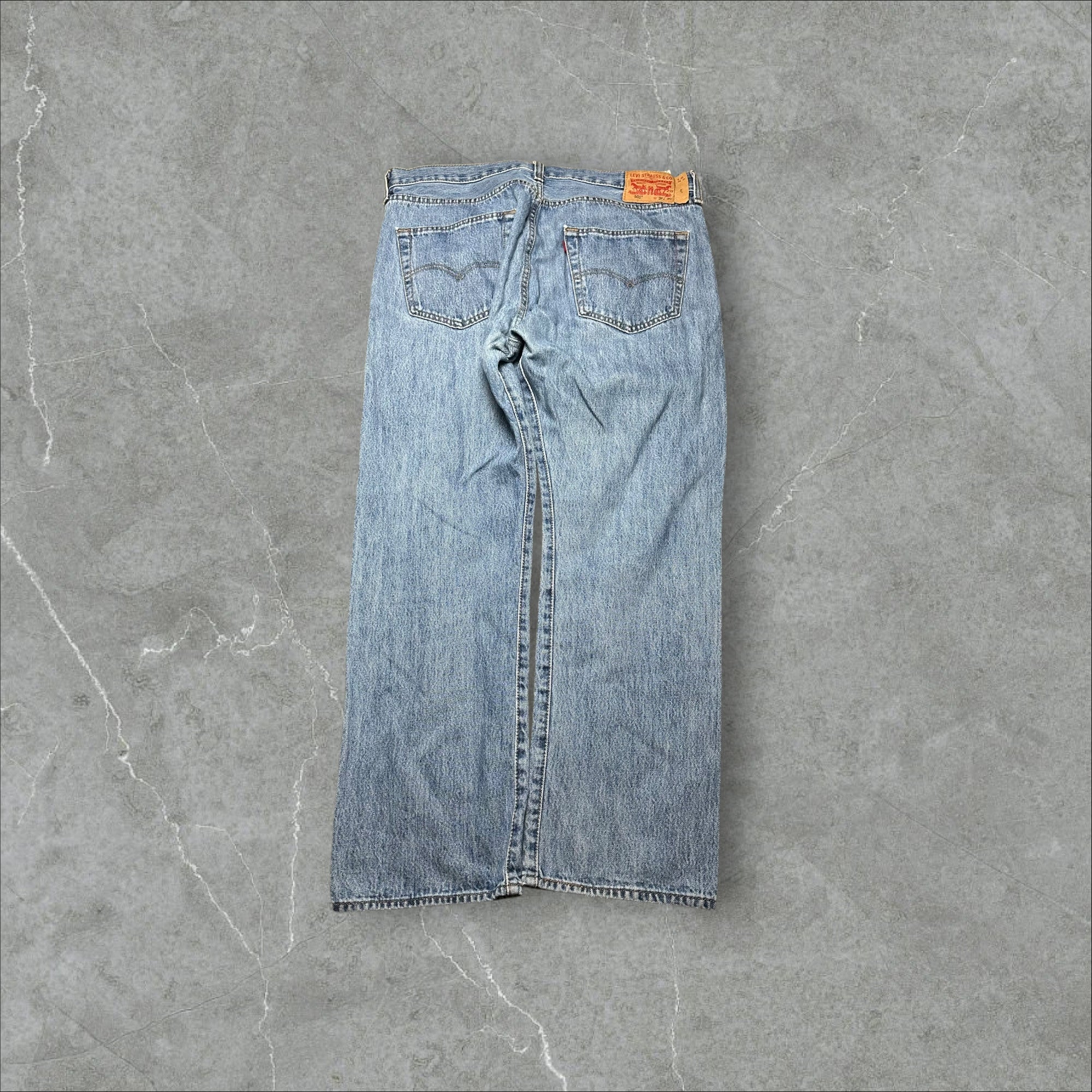Vintage Levi’s 501 Jeans (L)