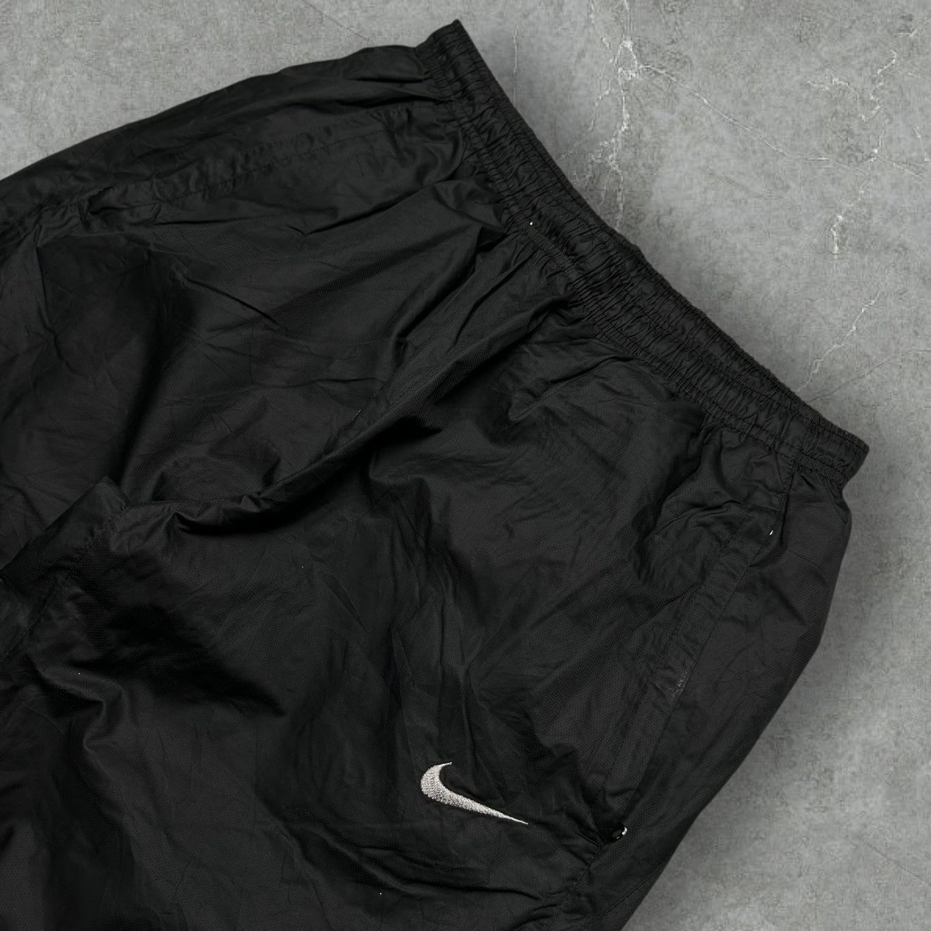 Vintage Nike Trackpants (M-L)
